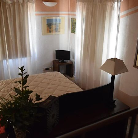 La Locanda Del Vino Nobile B&B Монтепульчано Экстерьер фото