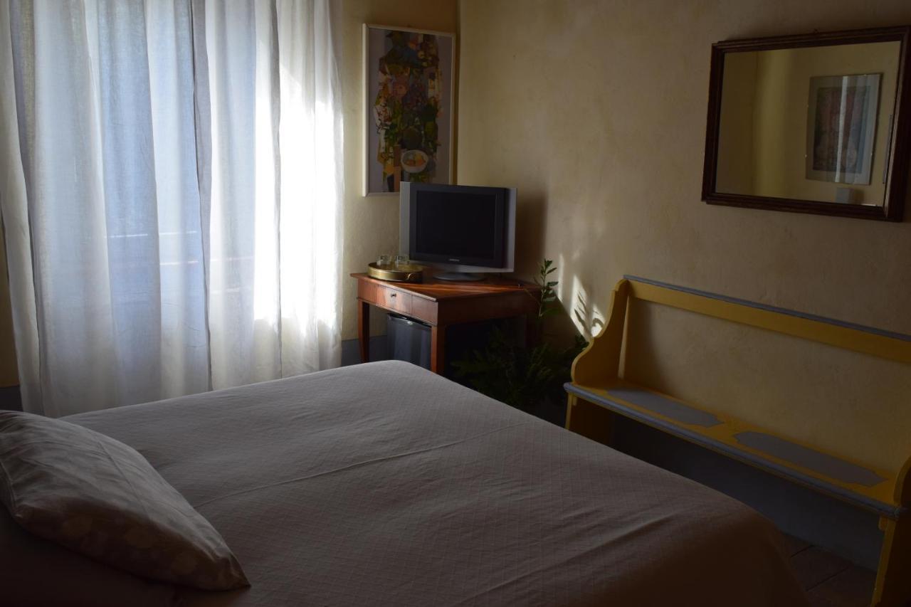 La Locanda Del Vino Nobile B&B Монтепульчано Экстерьер фото