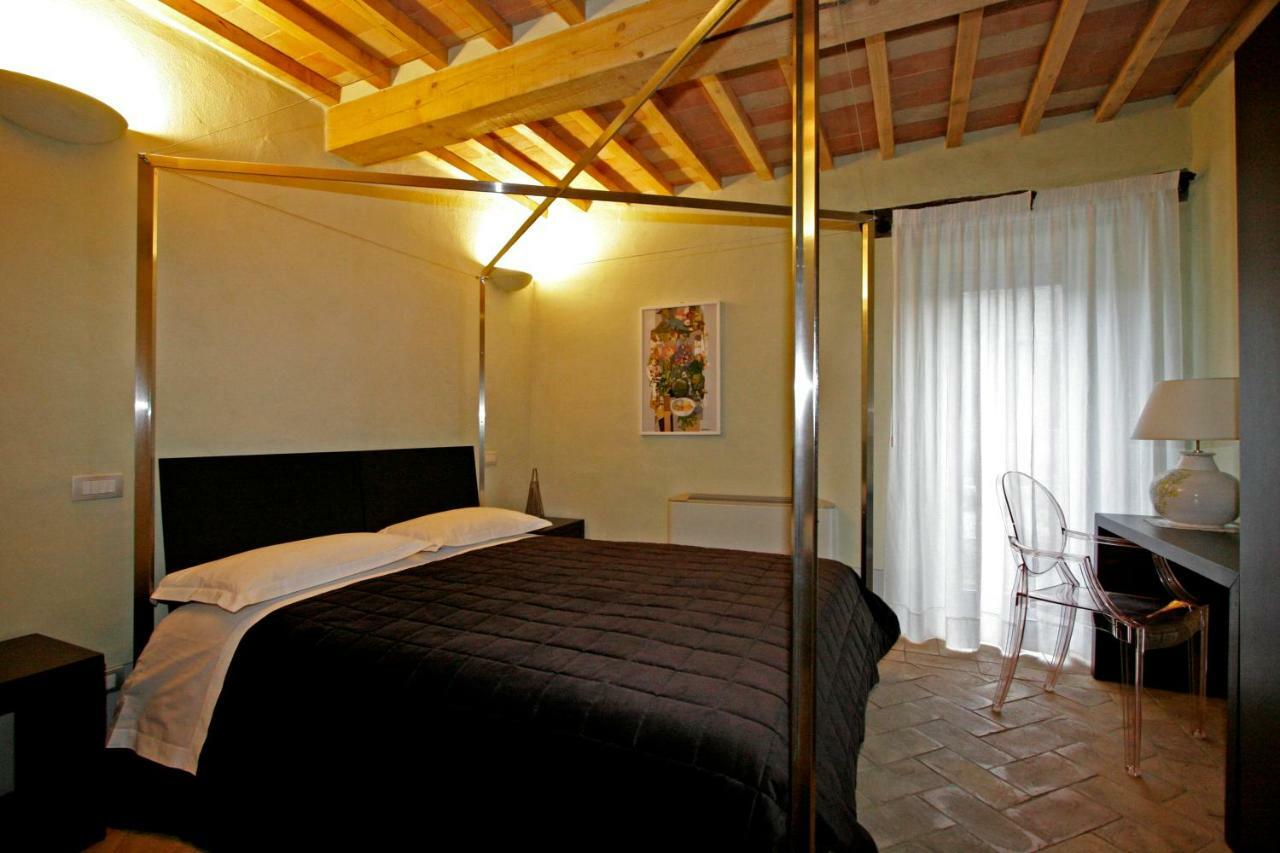 La Locanda Del Vino Nobile B&B Монтепульчано Экстерьер фото